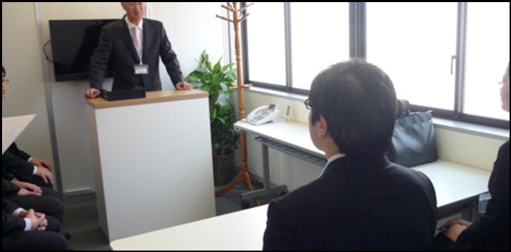 入社式